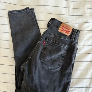 Levi’s Black Mom Jeans